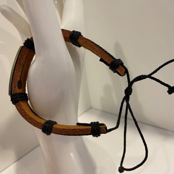 Leather Feather Design Adjustable genuine leather Bracelet black & brown unisex - Picture 4 of 8